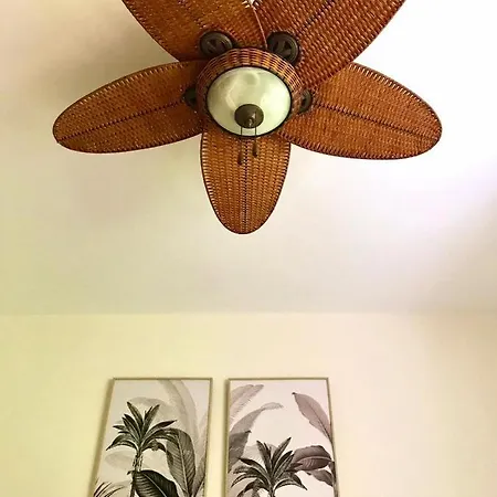 Apartamento La Casina De Colores De *